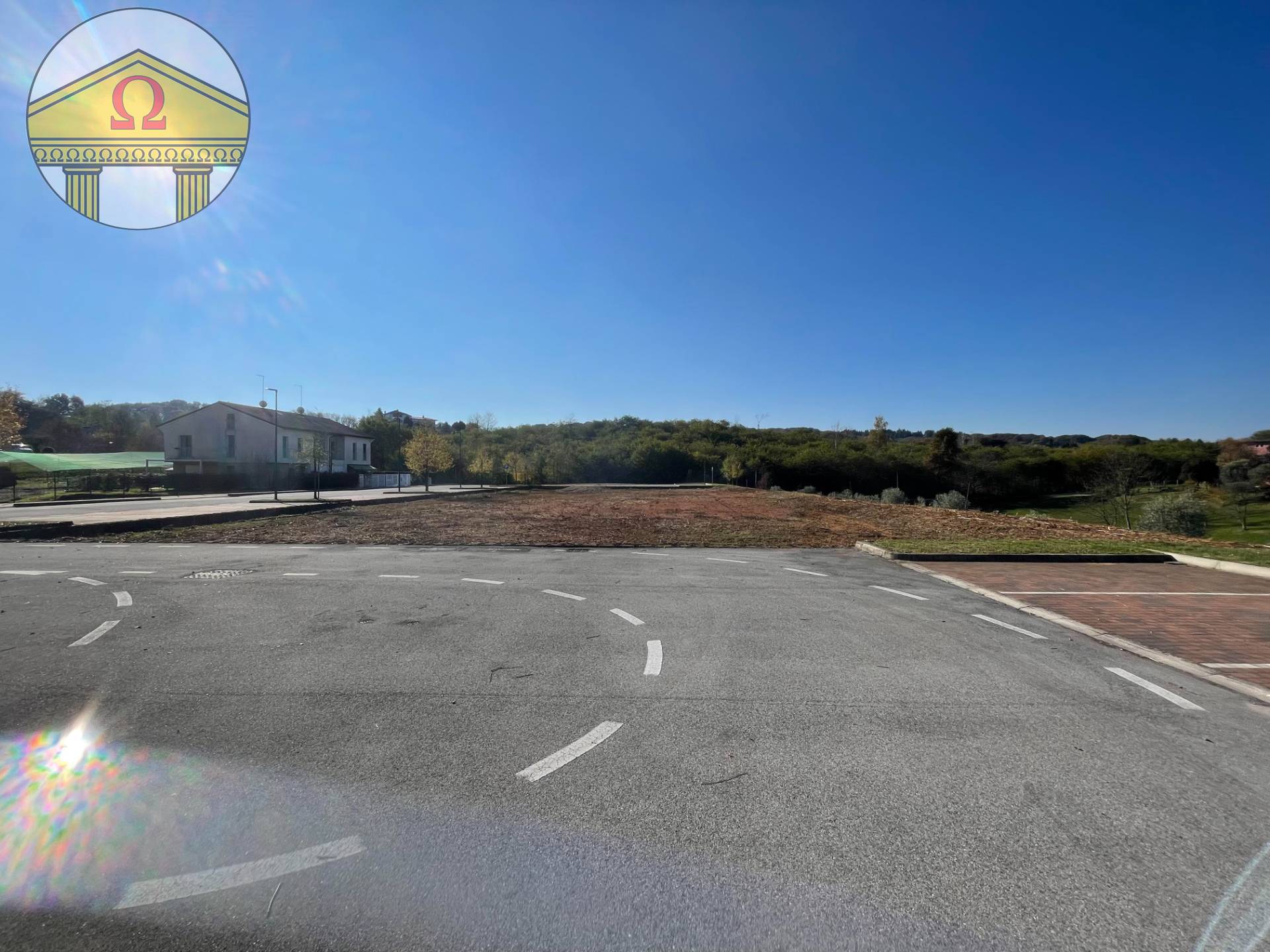 Terreno edificabile residenziale in vendita a Giavera del Montello, SS. Angeli