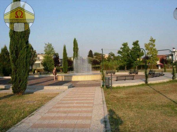 Locale commerciale in vendita a Villorba, Chiesa Vecchia