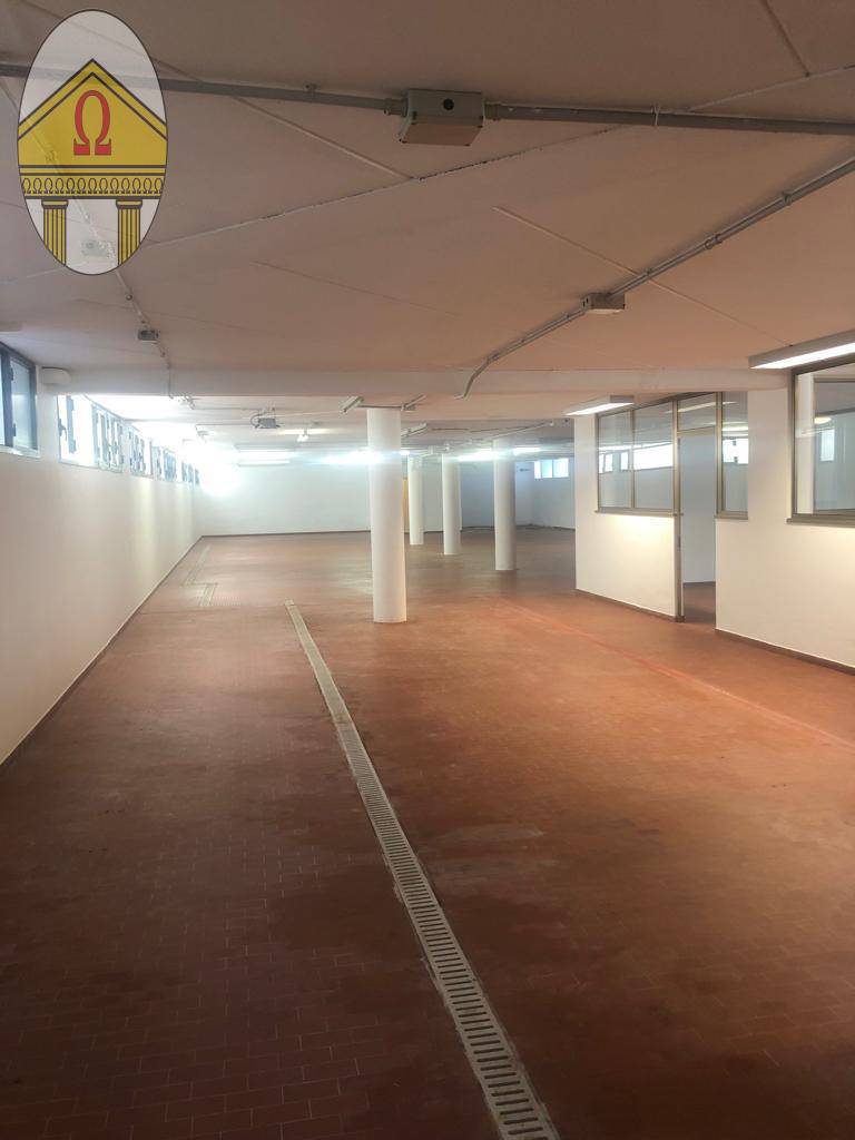 Locale commerciale in vendita a Spresiano, Visnadello