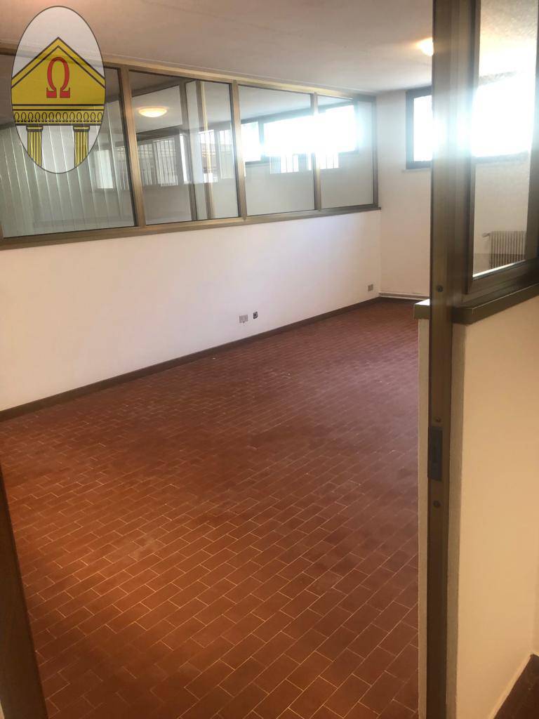 Locale commerciale in vendita a Spresiano, Visnadello