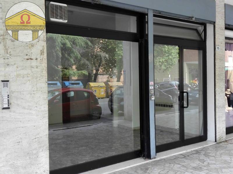 Locale commerciale in vendita a Treviso, Monigo