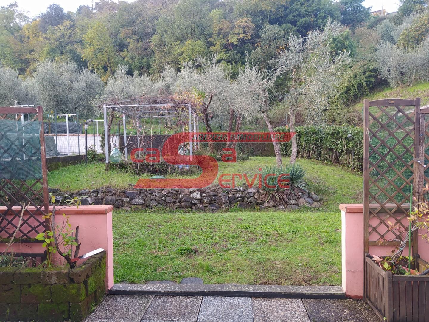 Villa con giardino, Montecatini-Terme nievole