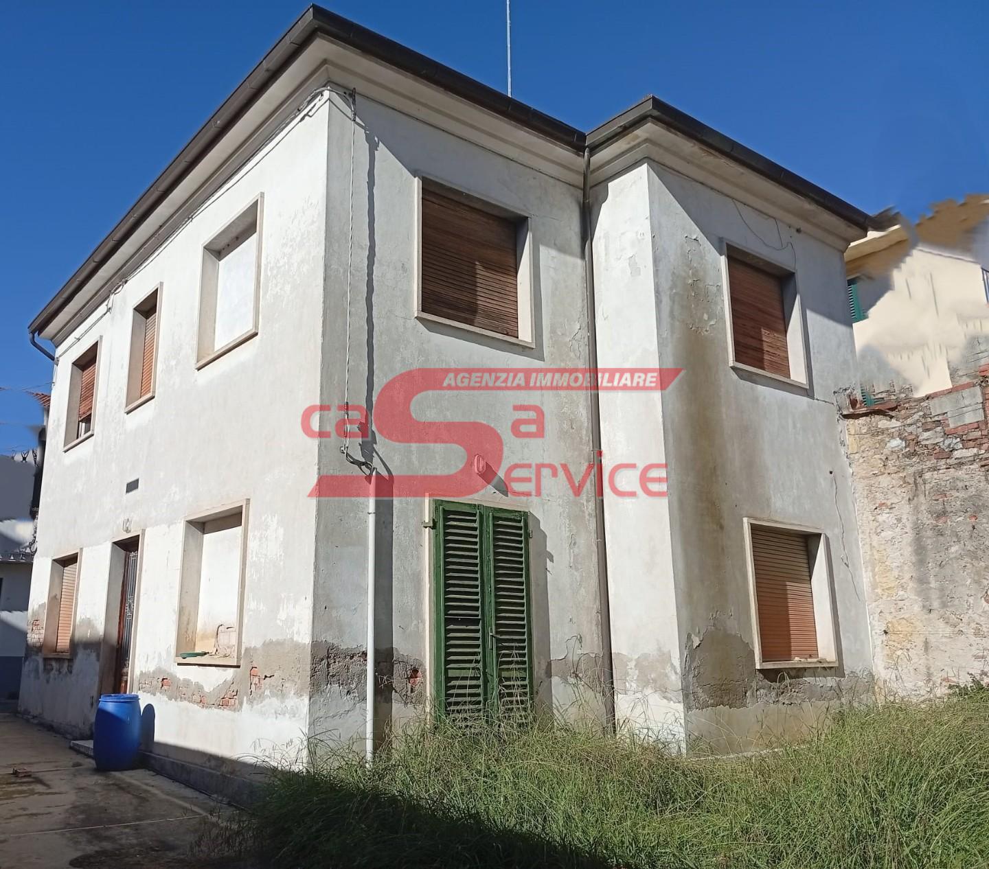 Casa indipendente con giardino, Montecatini-Terme zona nord