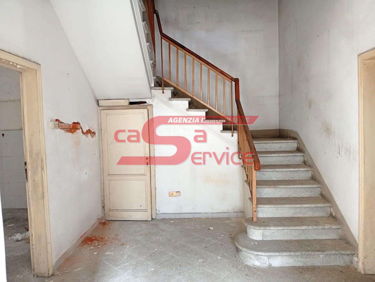 Casa indipendente con giardino, Montecatini-Terme zona nord