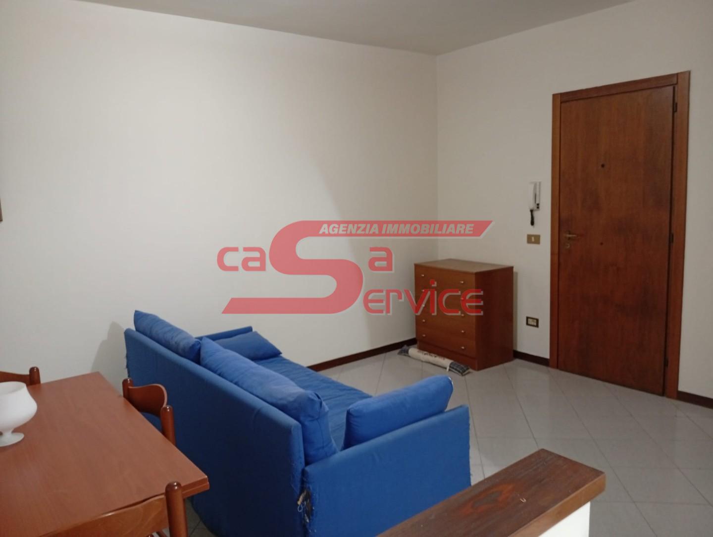 Bilocale arredato in affitto, Massa e Cozzile margine coperta