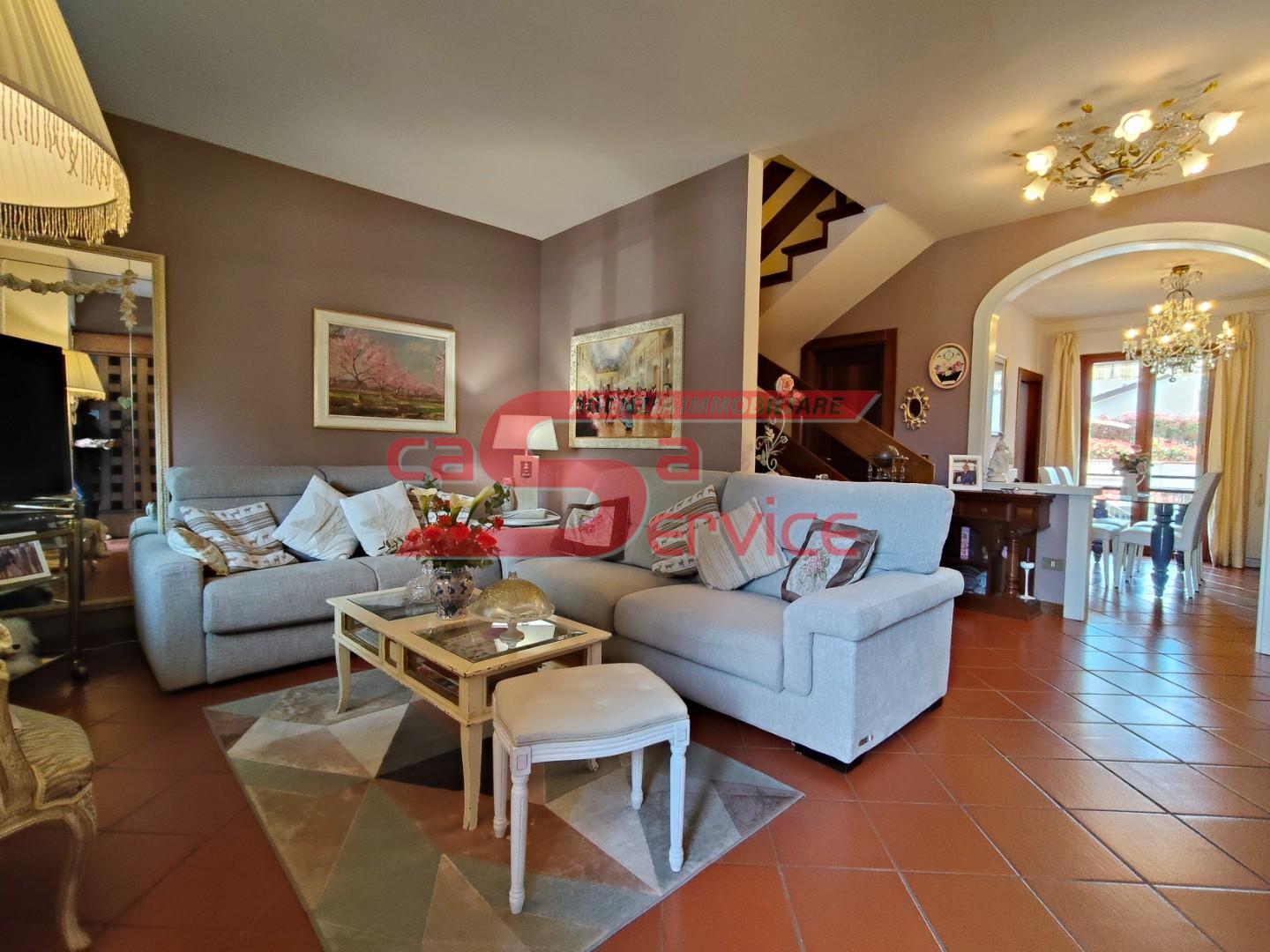 Villa con giardino, Montecatini-Terme zona nord