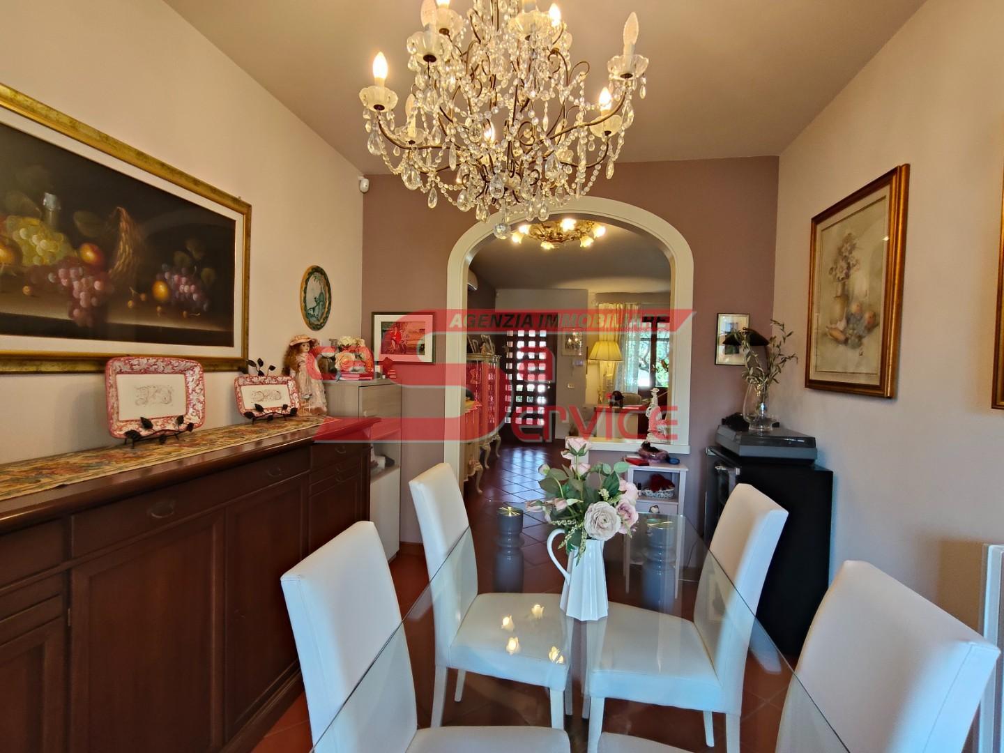 Villa con giardino, Montecatini-Terme zona nord