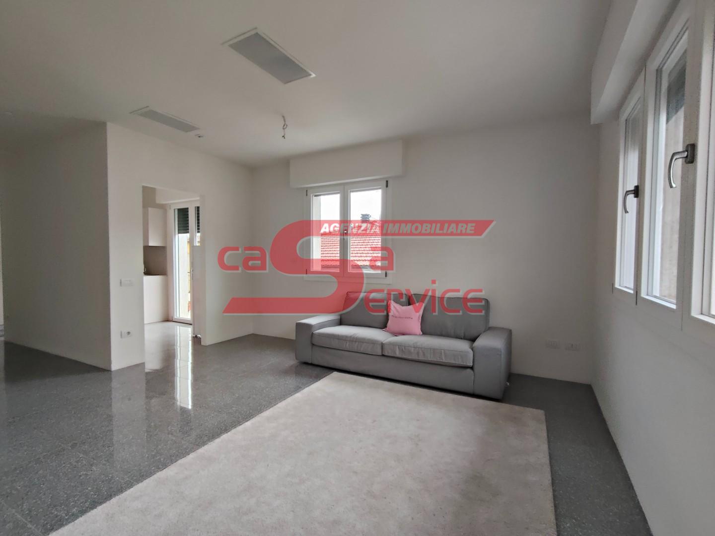 Quadrilocale arredato in affitto a Montecatini-Terme