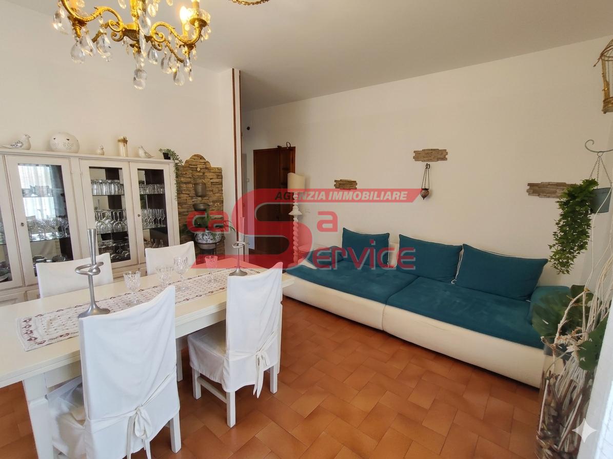 Quadrilocale con giardino, Montecatini-Terme zona nord
