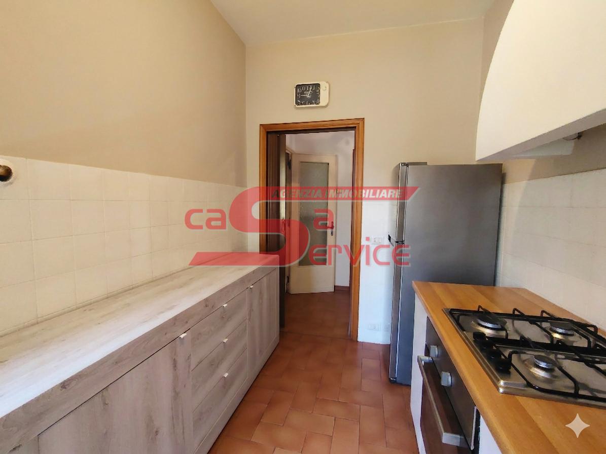 Quadrilocale con giardino, Montecatini-Terme zona nord