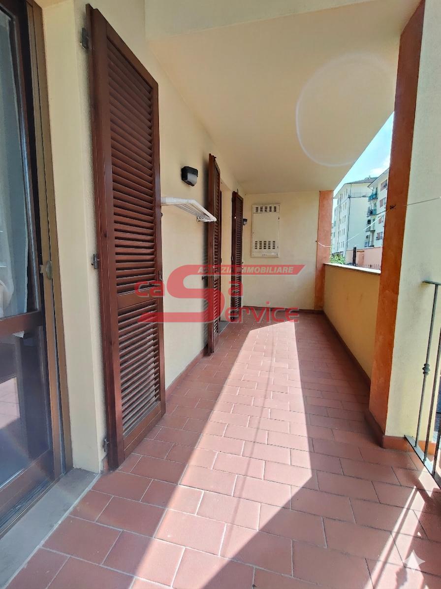 Trilocale con terrazzo, Montecatini-Terme zona nord