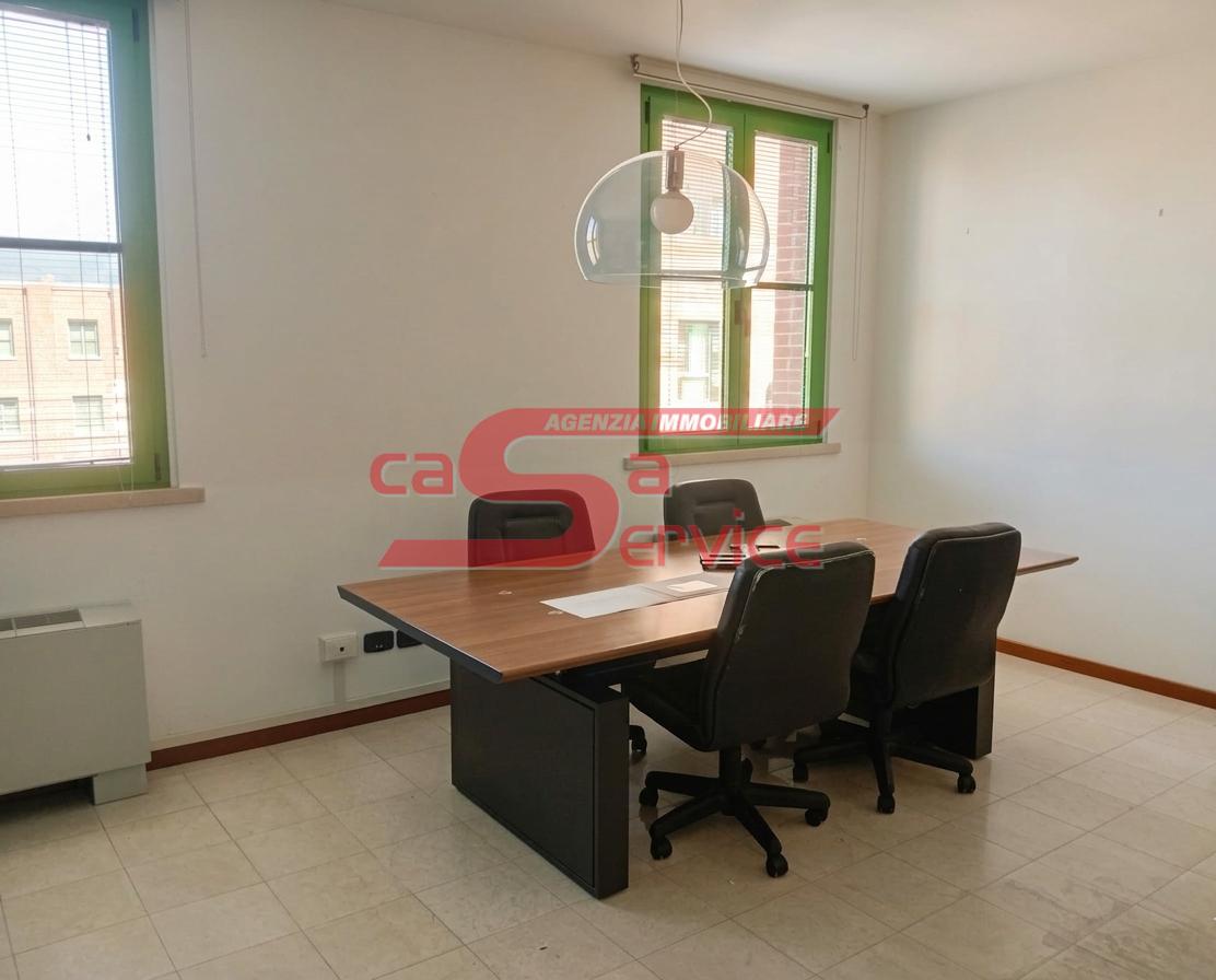 Ufficio in affitto, Montecatini-Terme zona nord