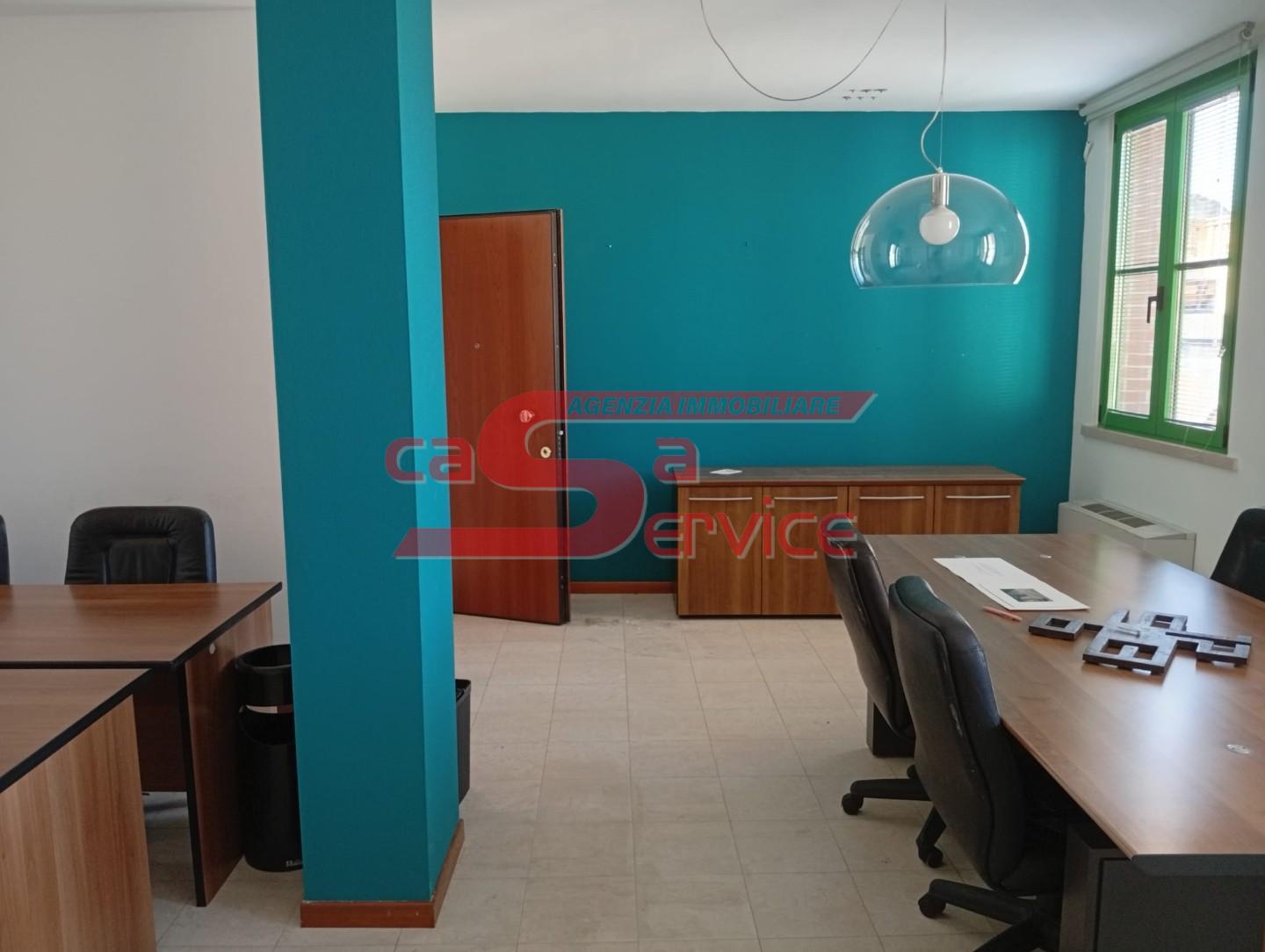 Ufficio in affitto, Montecatini-Terme zona nord