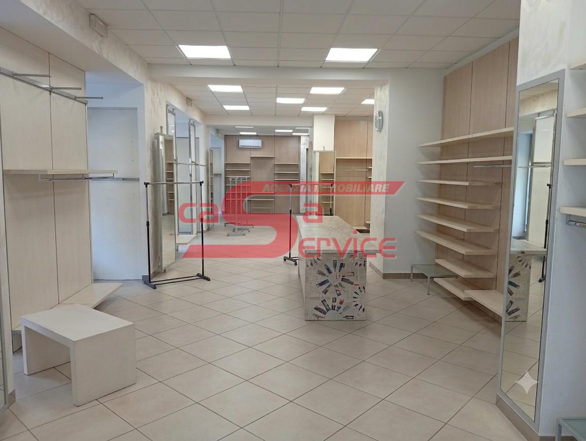 Negozio in vendita a Monsummano Terme