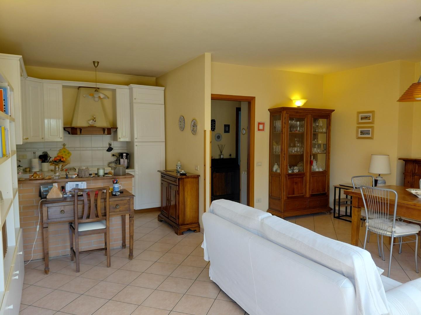 Appartamento con terrazzo, Colle di Val d'Elsa agrestone