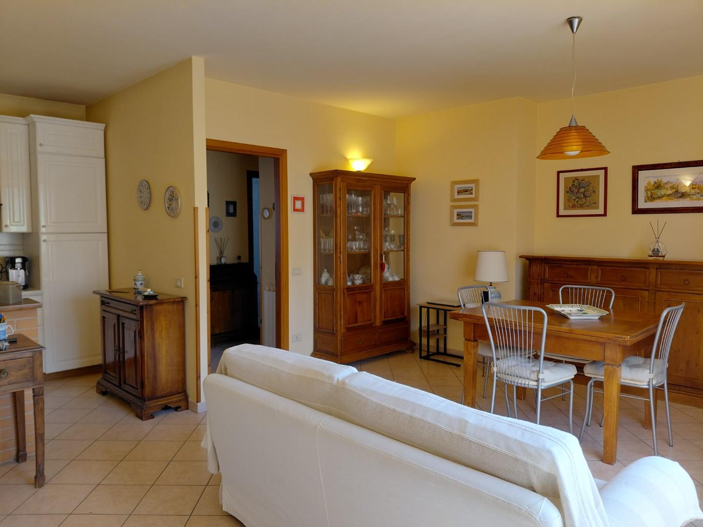 Appartamento con terrazzo, Colle di Val d'Elsa agrestone