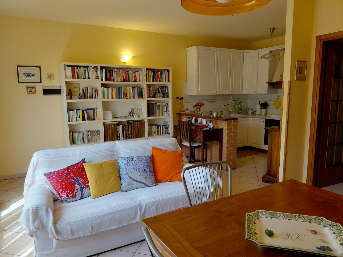 Appartamento con terrazzo, Colle di Val d'Elsa agrestone