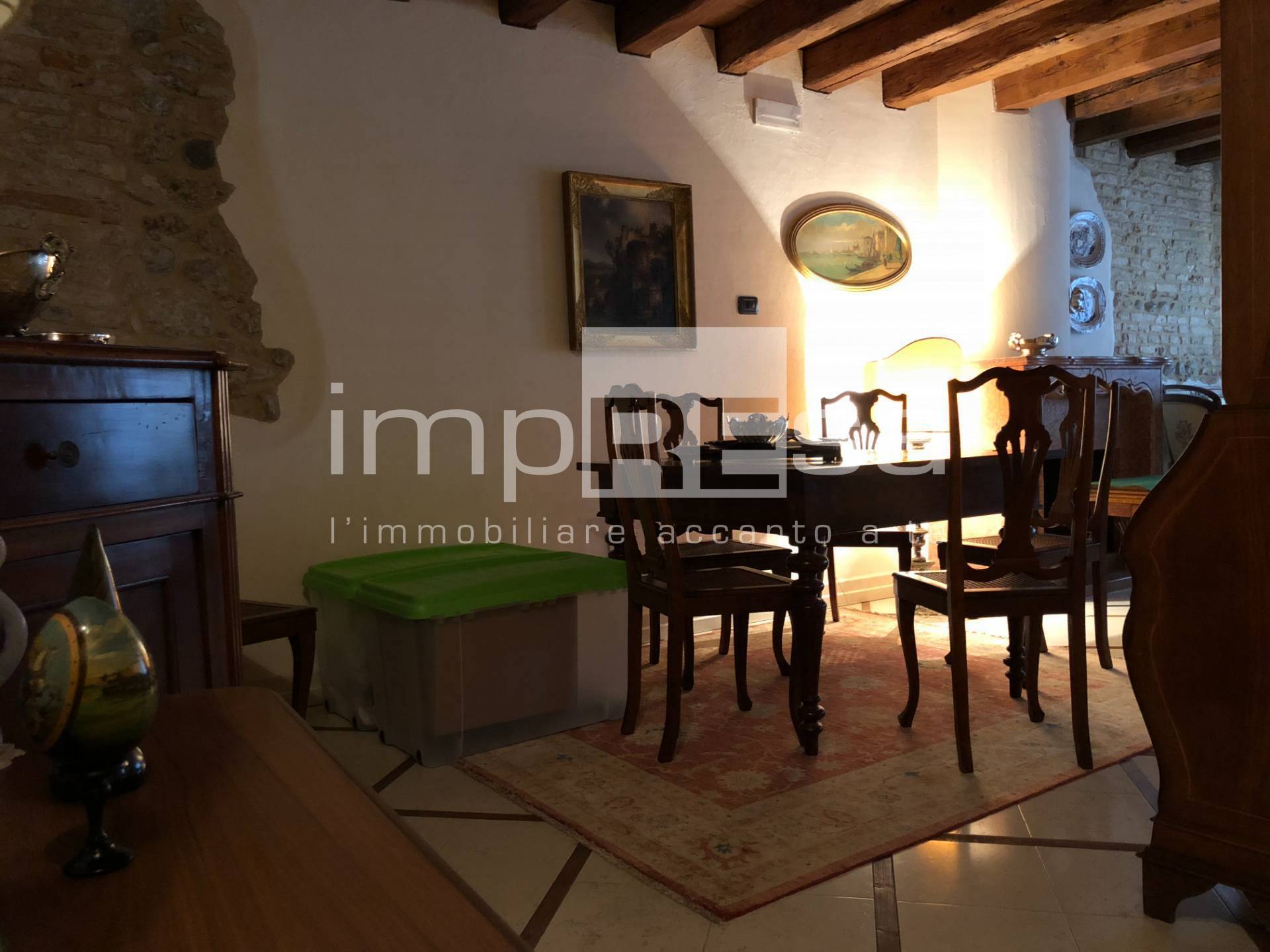 Casa indipendente in vendita a Conegliano, Centro
