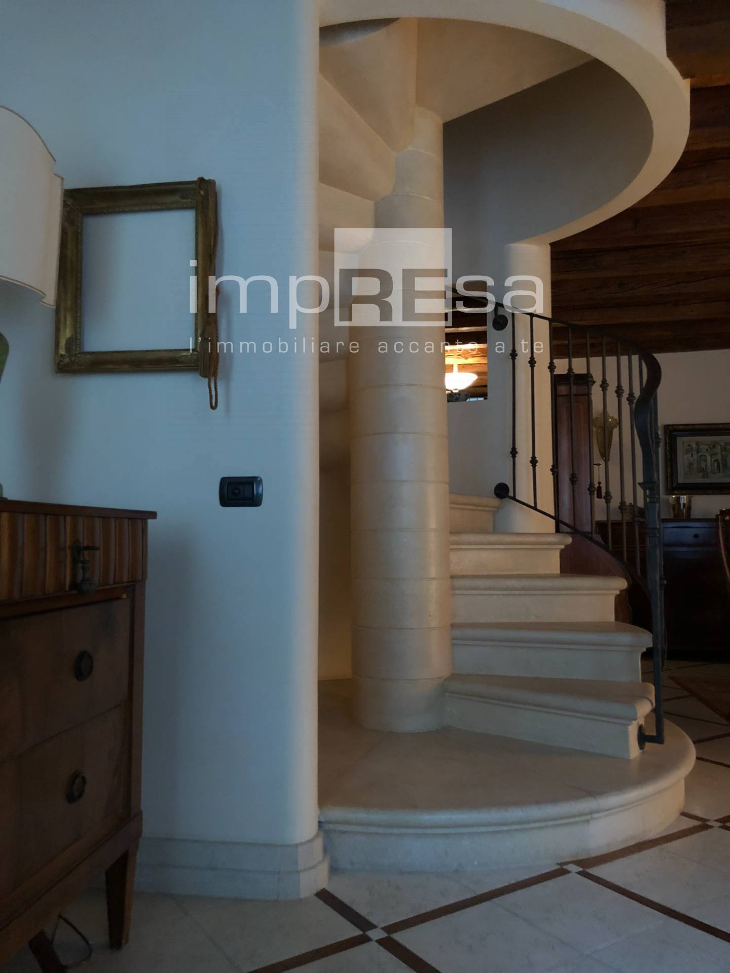 Casa indipendente in vendita a Conegliano, Centro