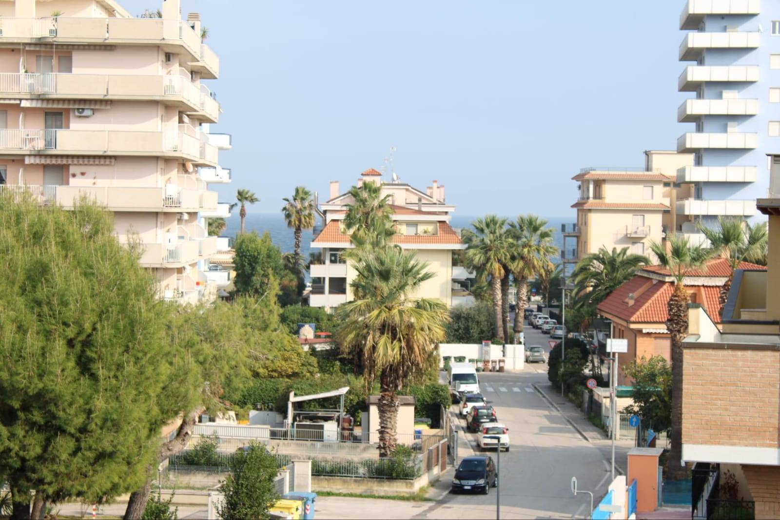 Attico / Mansarda in affitto a San Benedetto del Tronto, Porto d'Ascoli