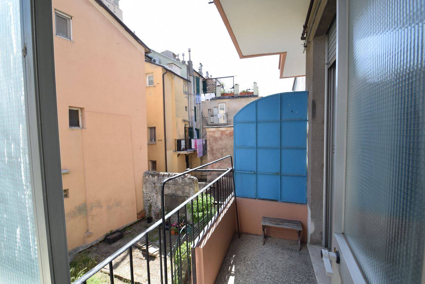 4 vani in vendita a Genova, Voltri