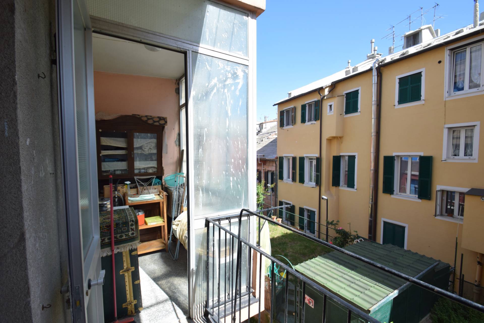 4 vani in vendita a Genova, Voltri