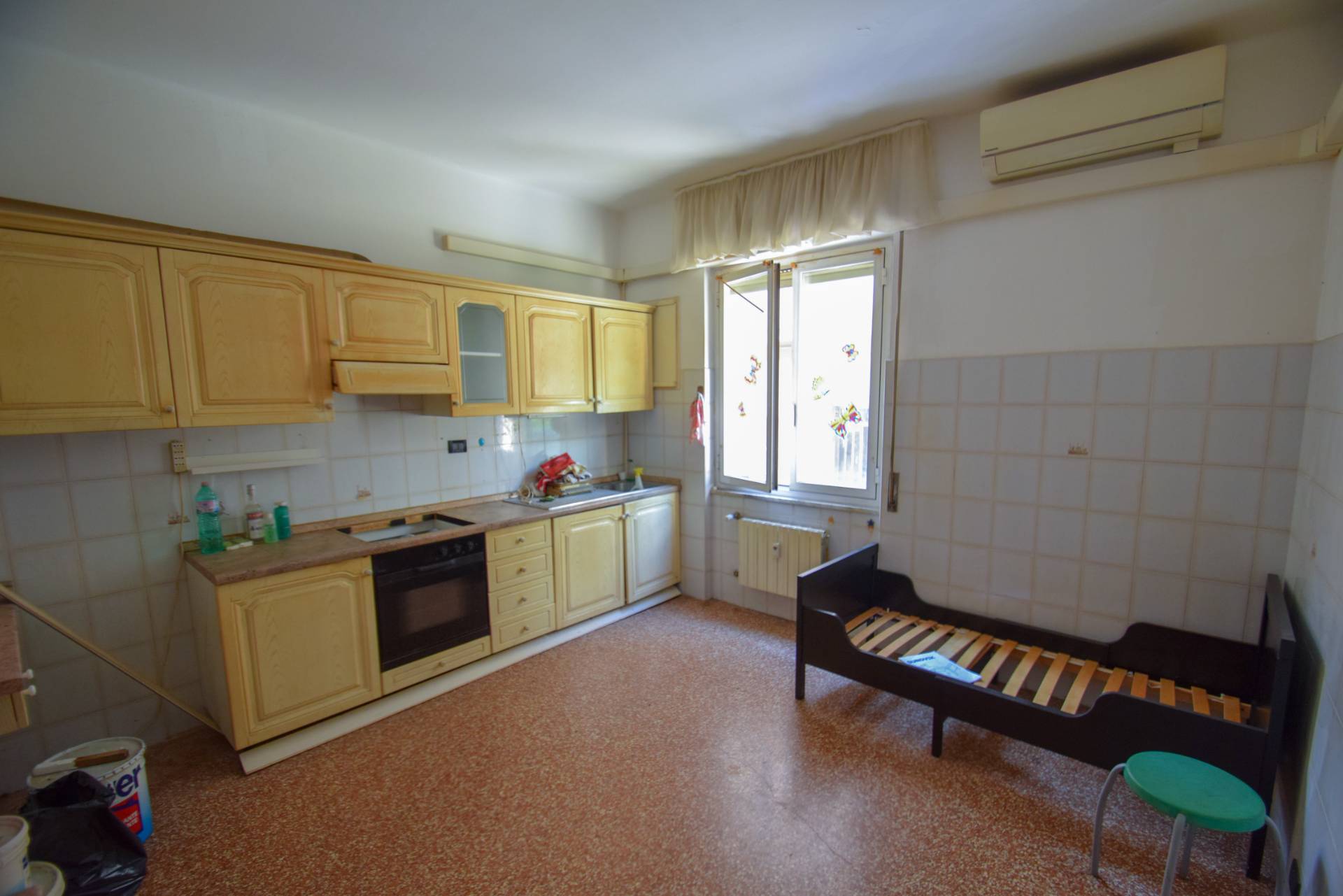 5 vani in vendita a Genova, Voltri