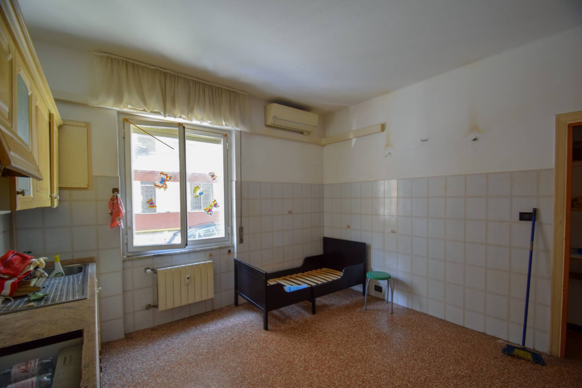 5 vani in vendita a Genova, Voltri