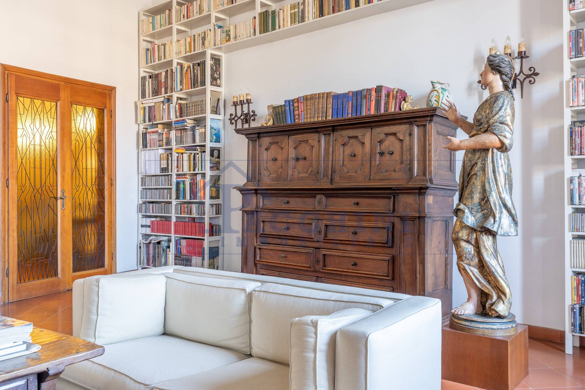 Appartamento in vendita a Pisa, Lungarni