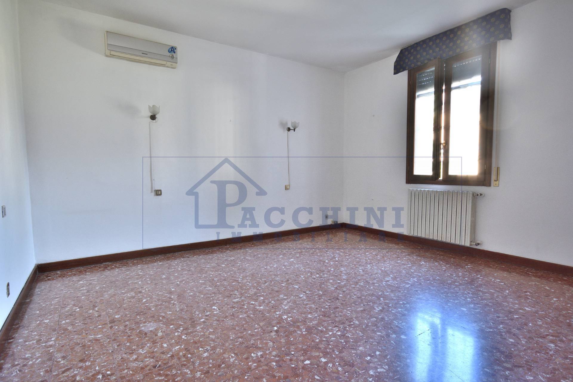 Villa in vendita a Pisa, Zona ingegneria