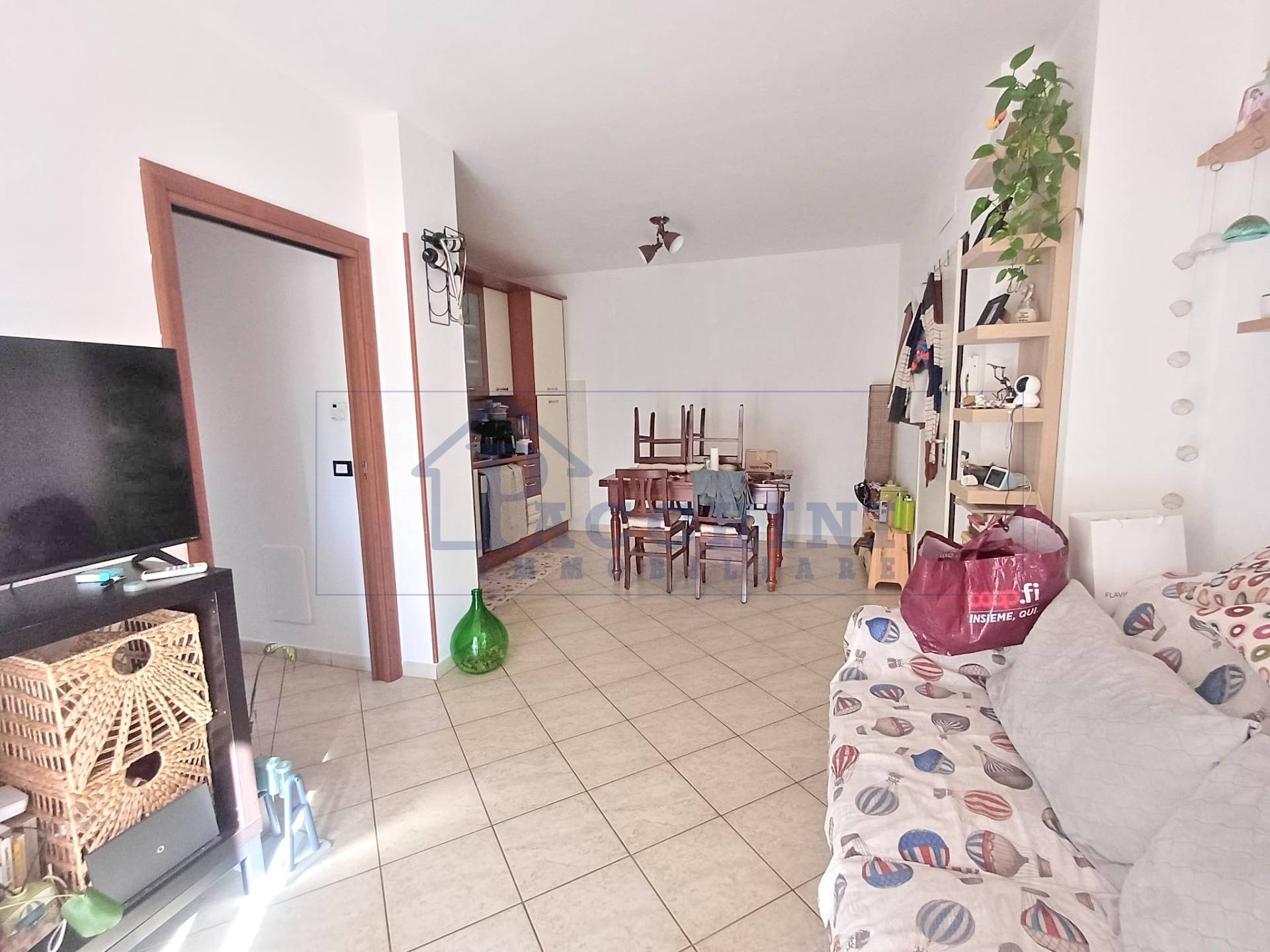 Appartamento in affitto a Cascina, Cascina