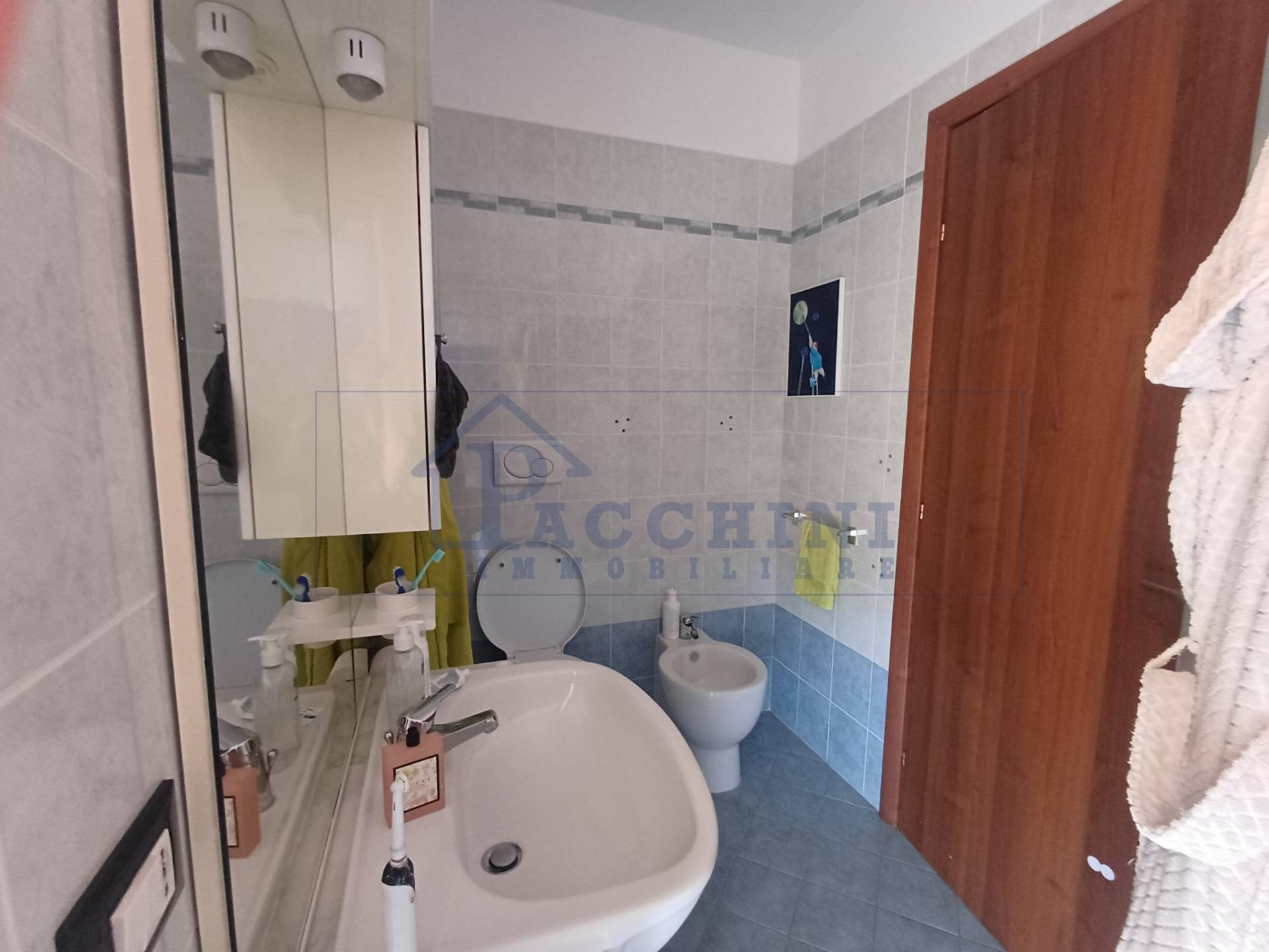 Appartamento in affitto a Cascina, Cascina