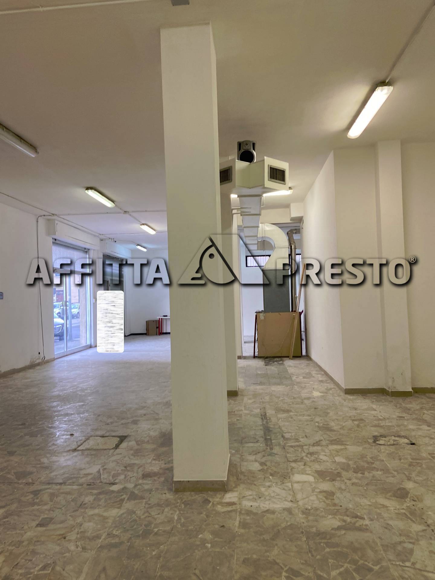 Attivit commerciale in affitto/gestione, Livorno stazione - porta a terra