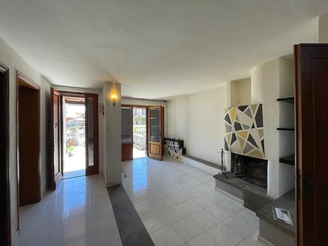 Villa con giardino, Vecchiano nodica