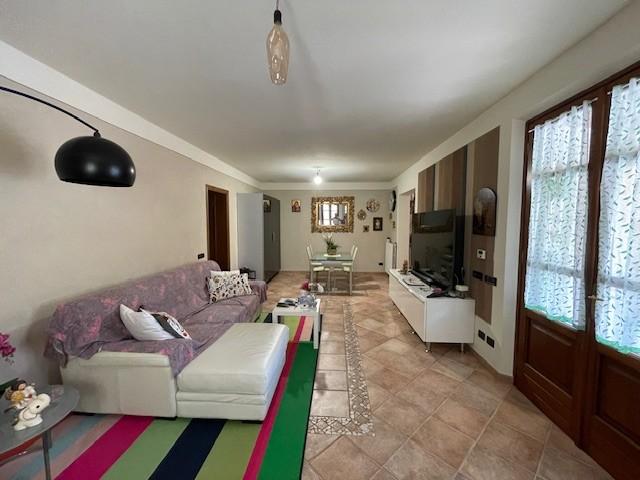 Casa indipendente con giardino, Vecchiano filettole