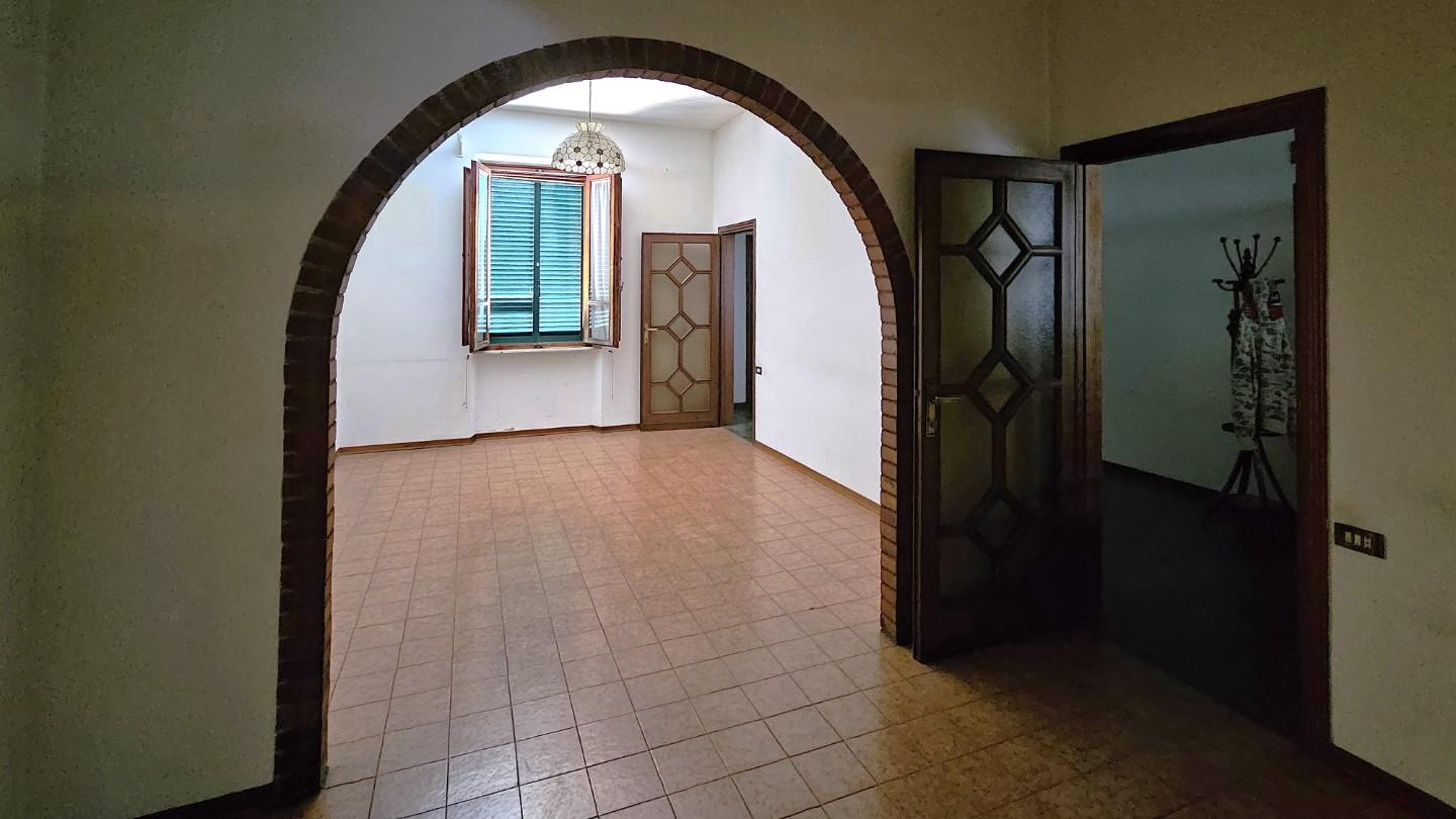 Appartamento con terrazzo, San Giuliano Terme pontasserchio