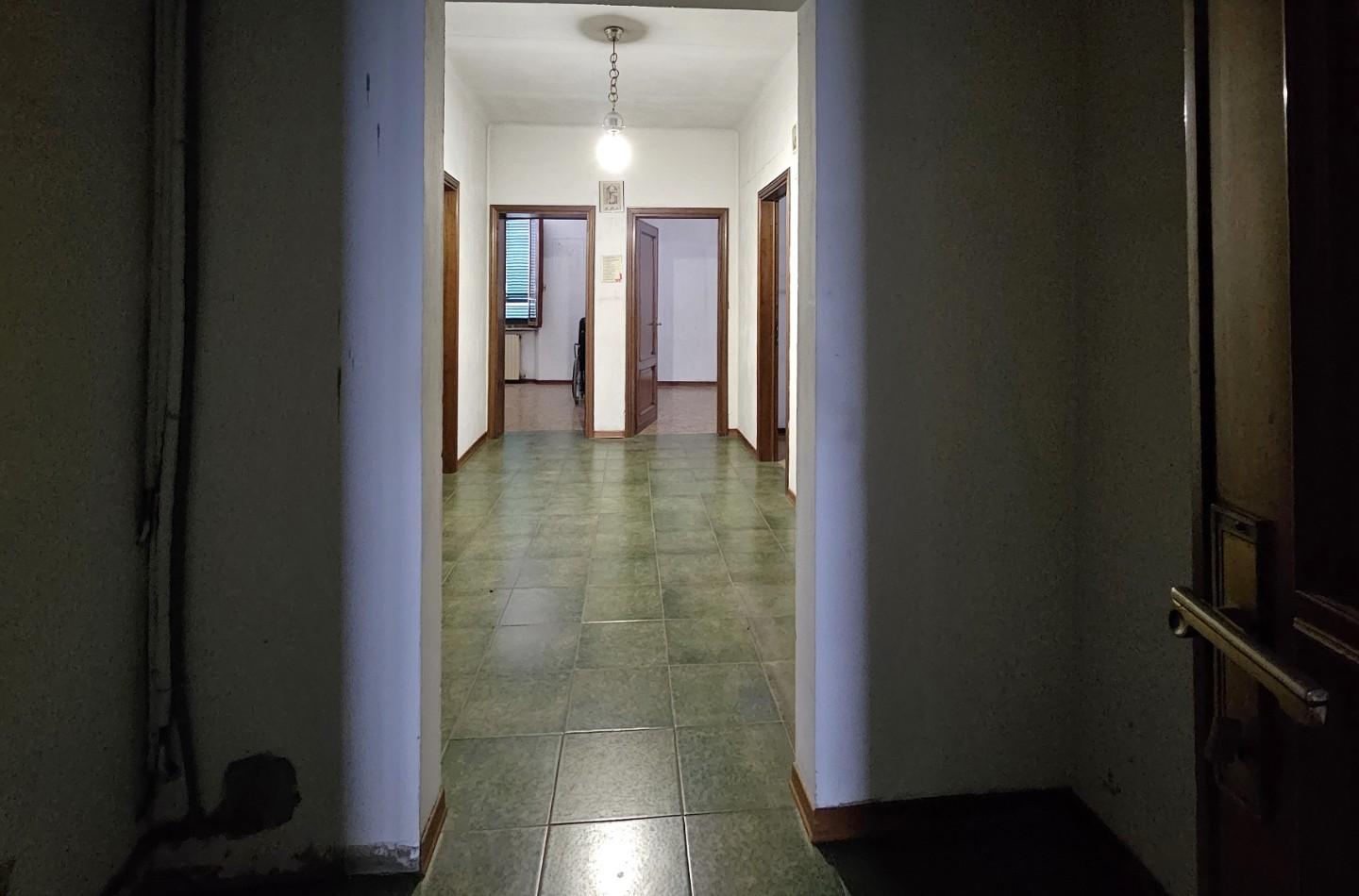 Appartamento con terrazzo, San Giuliano Terme pontasserchio