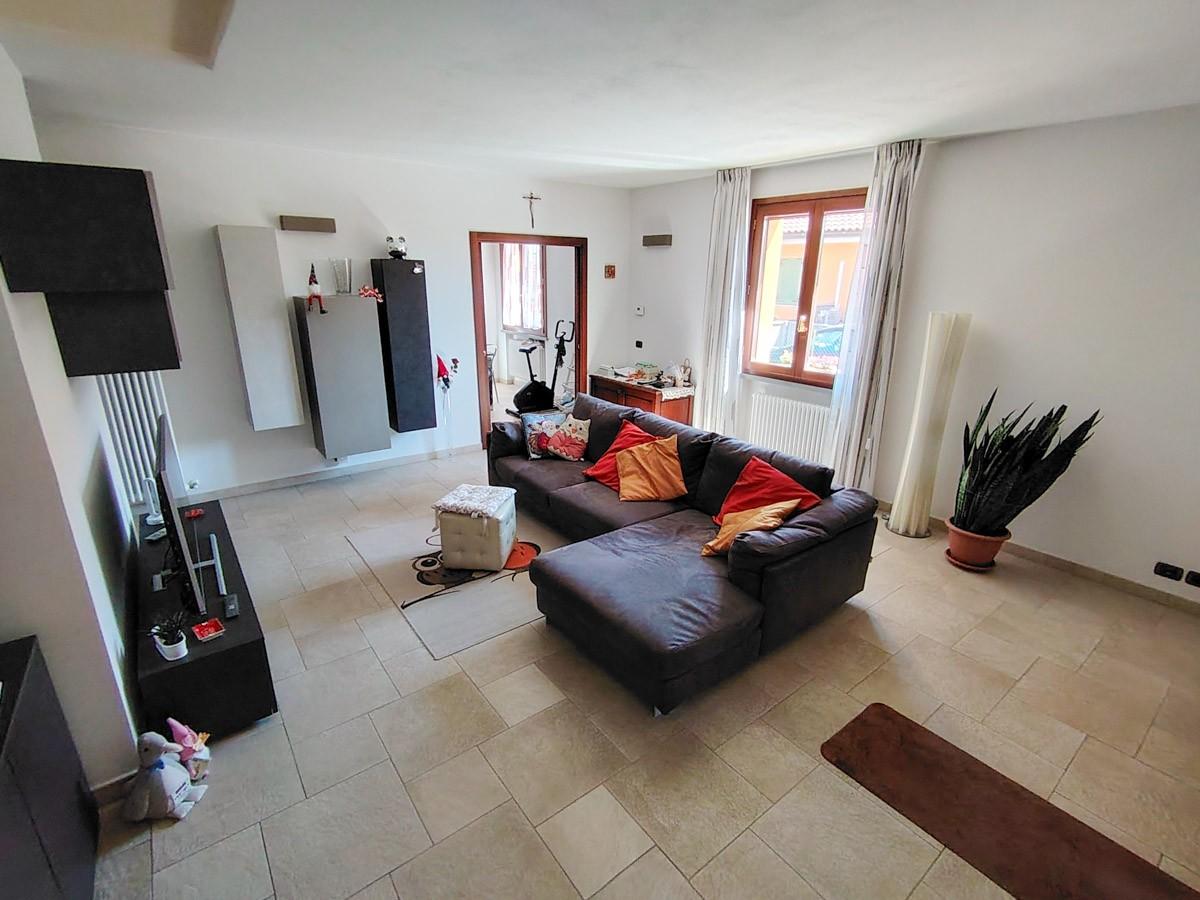 Villa con giardino a San Giuliano Terme