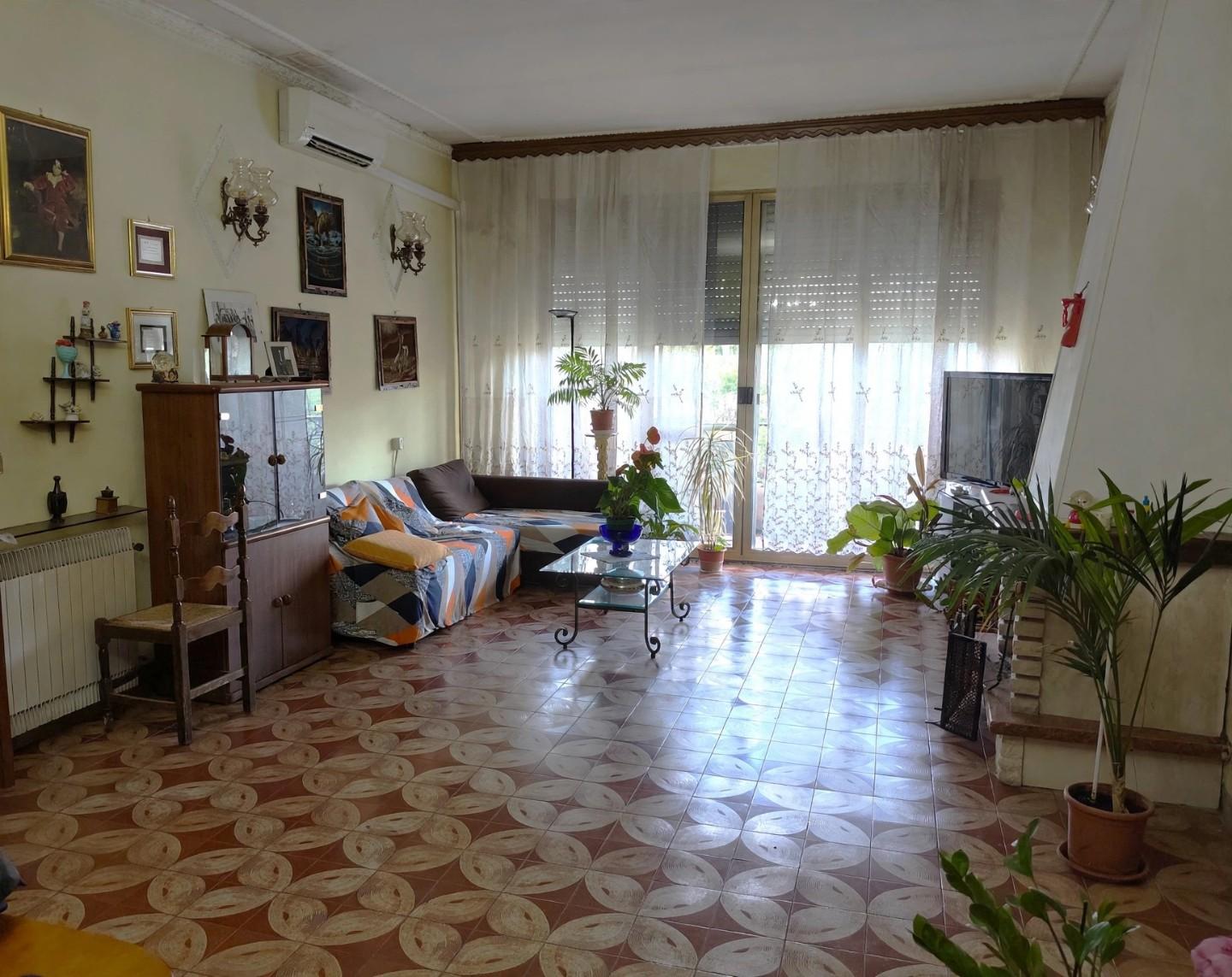 Casa indipendente con giardino, Pisa porta nuova