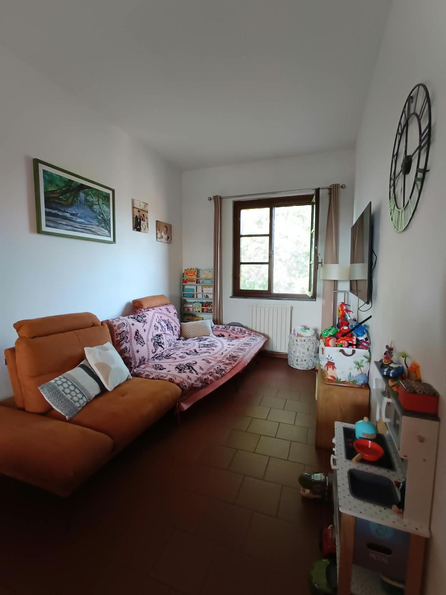 Trilocale in affitto, San Giuliano Terme le maggiola