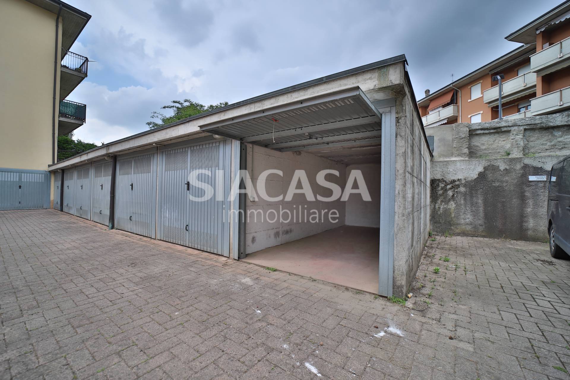 Box o garage in vendita a Trezzo sull'Adda