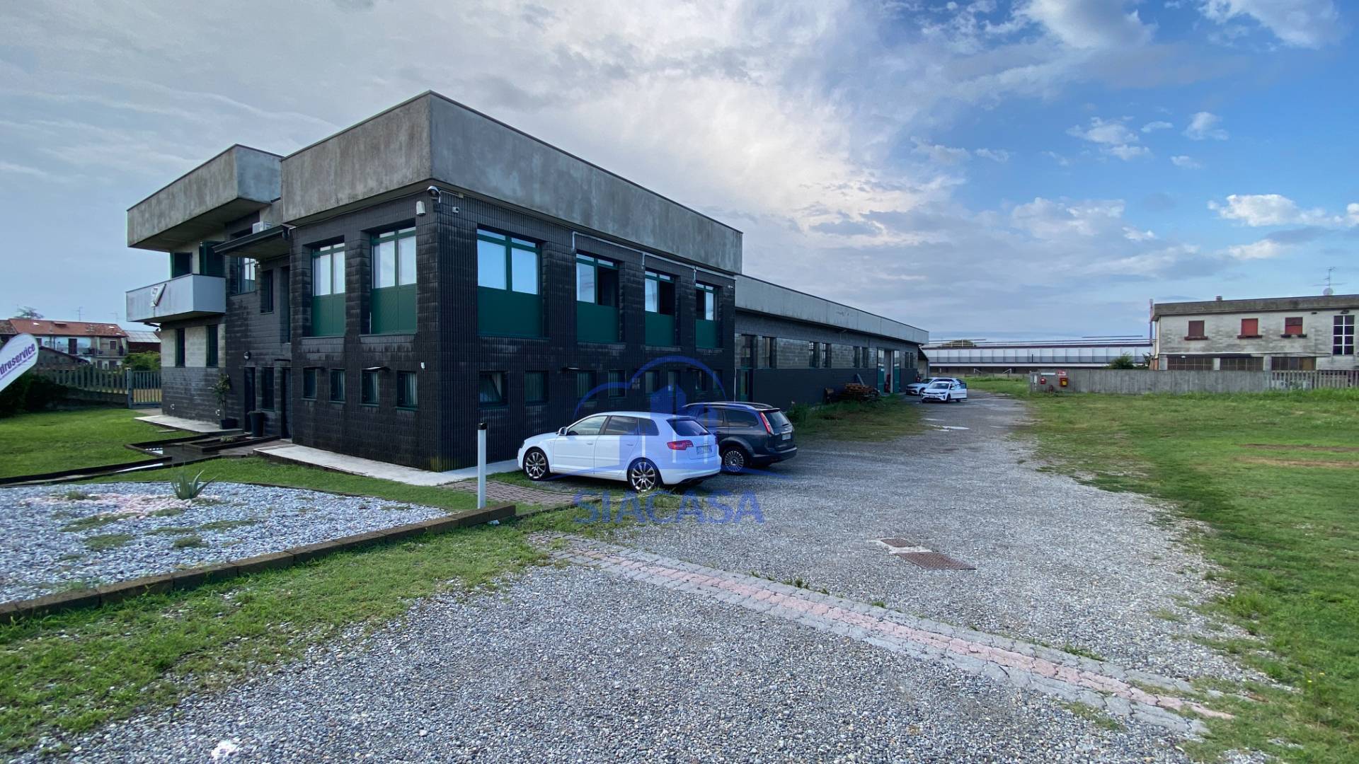 Capannoni in vendita a Trezzo sull'Adda
