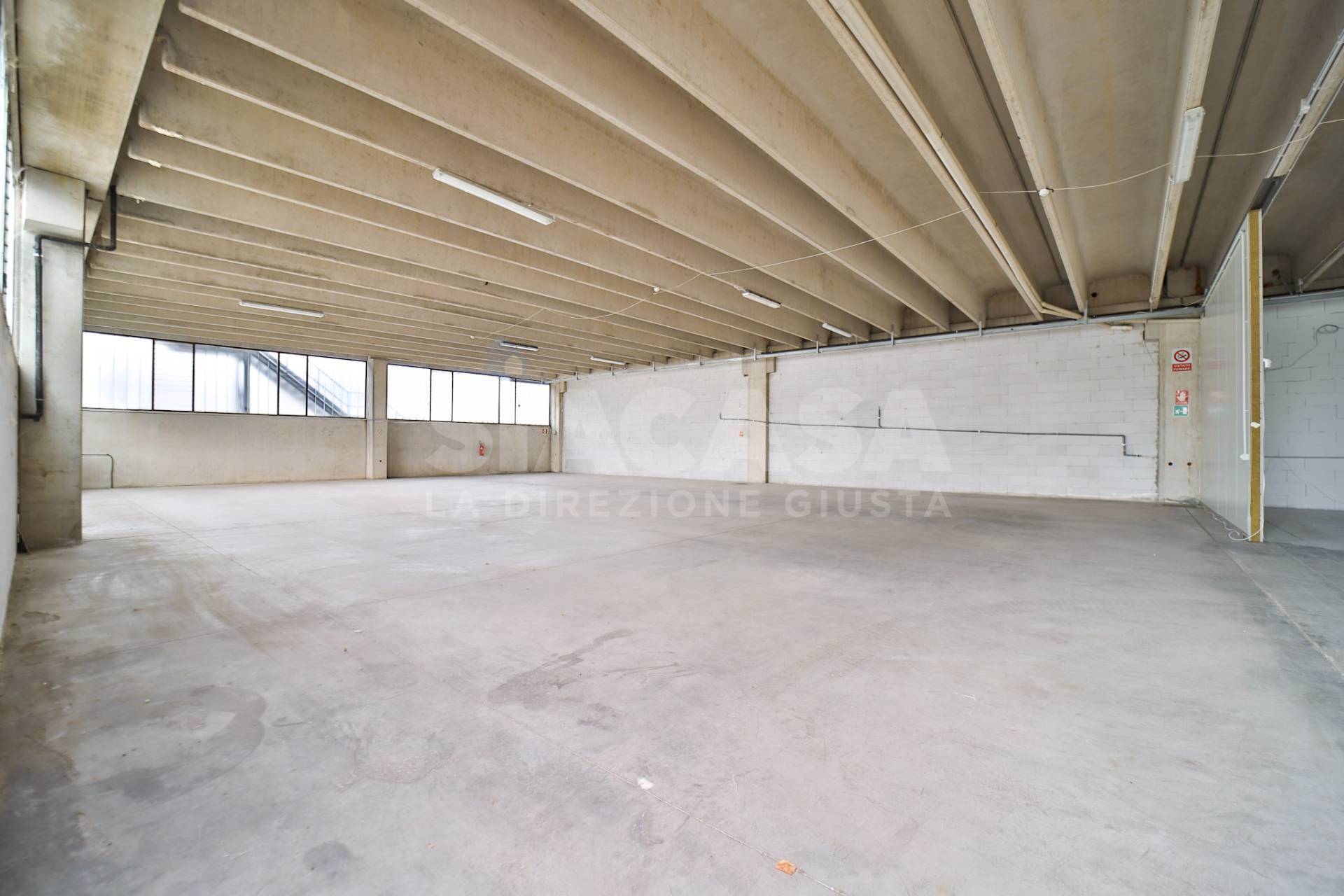 Negozi in affitto a Liscate