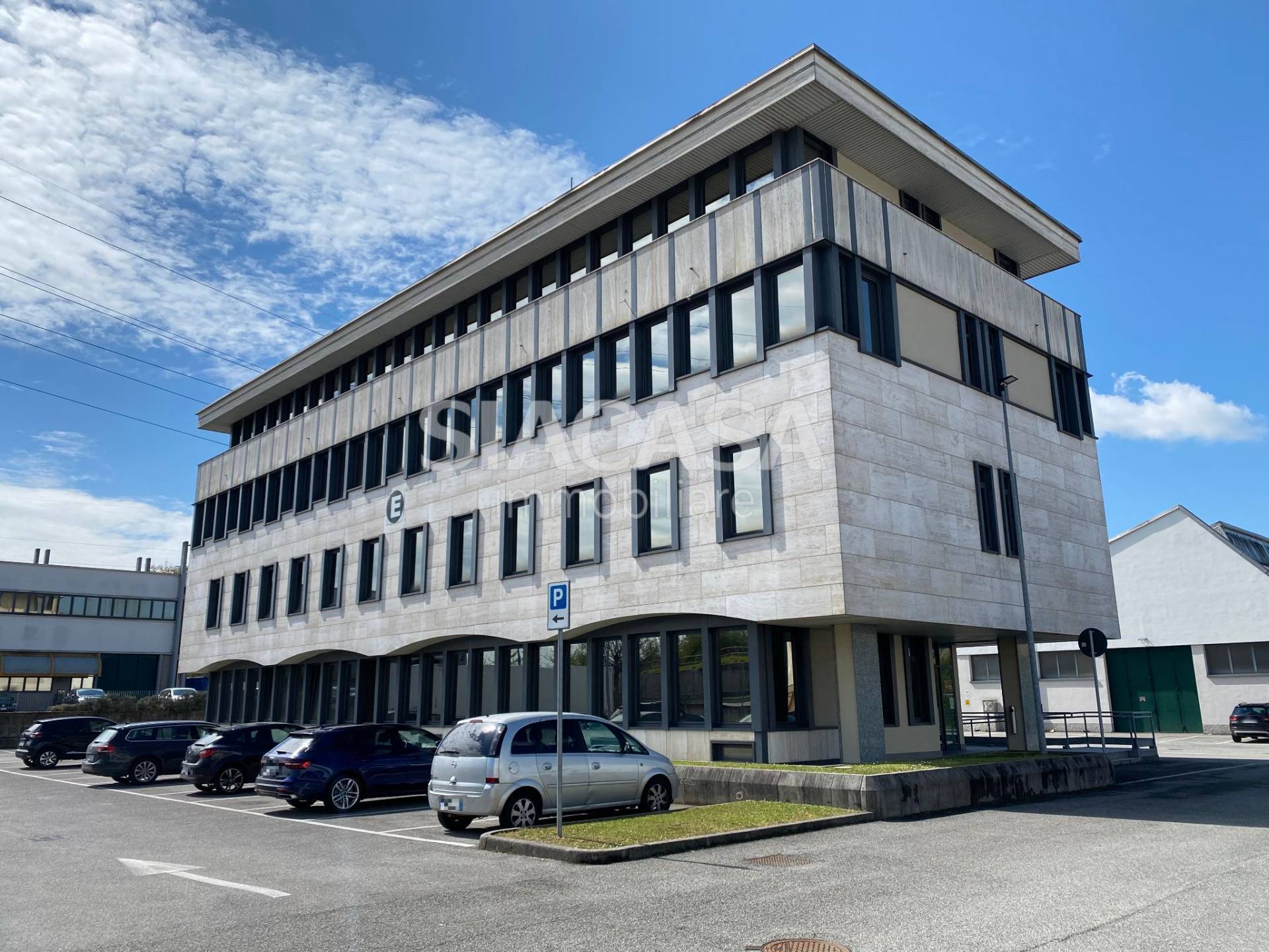 Uffici in affitto a Caponago