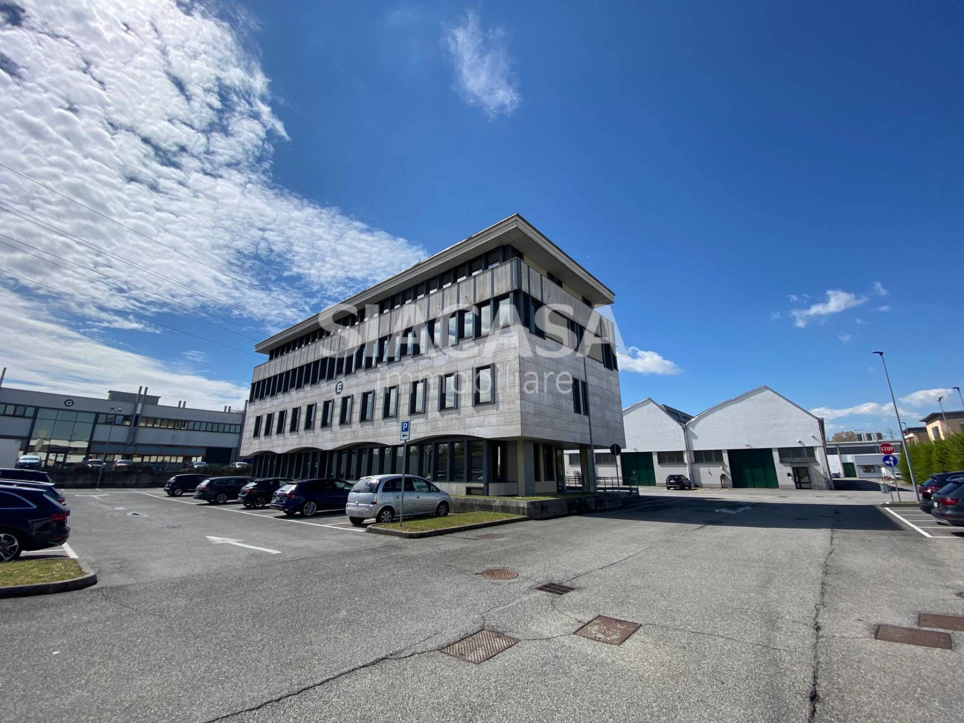 Uffici in affitto a Caponago