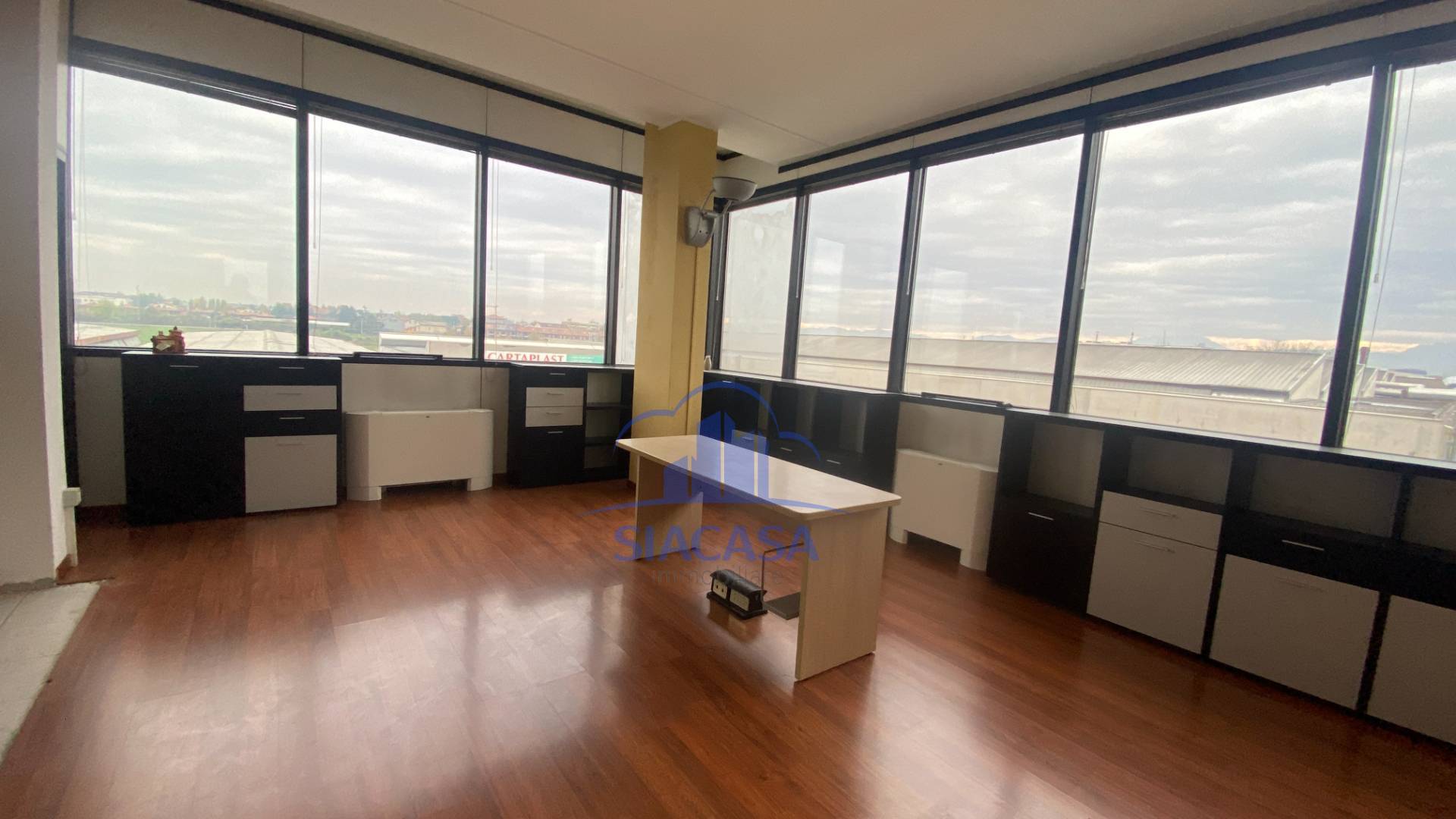 Uffici in vendita a Arcore, Bruno