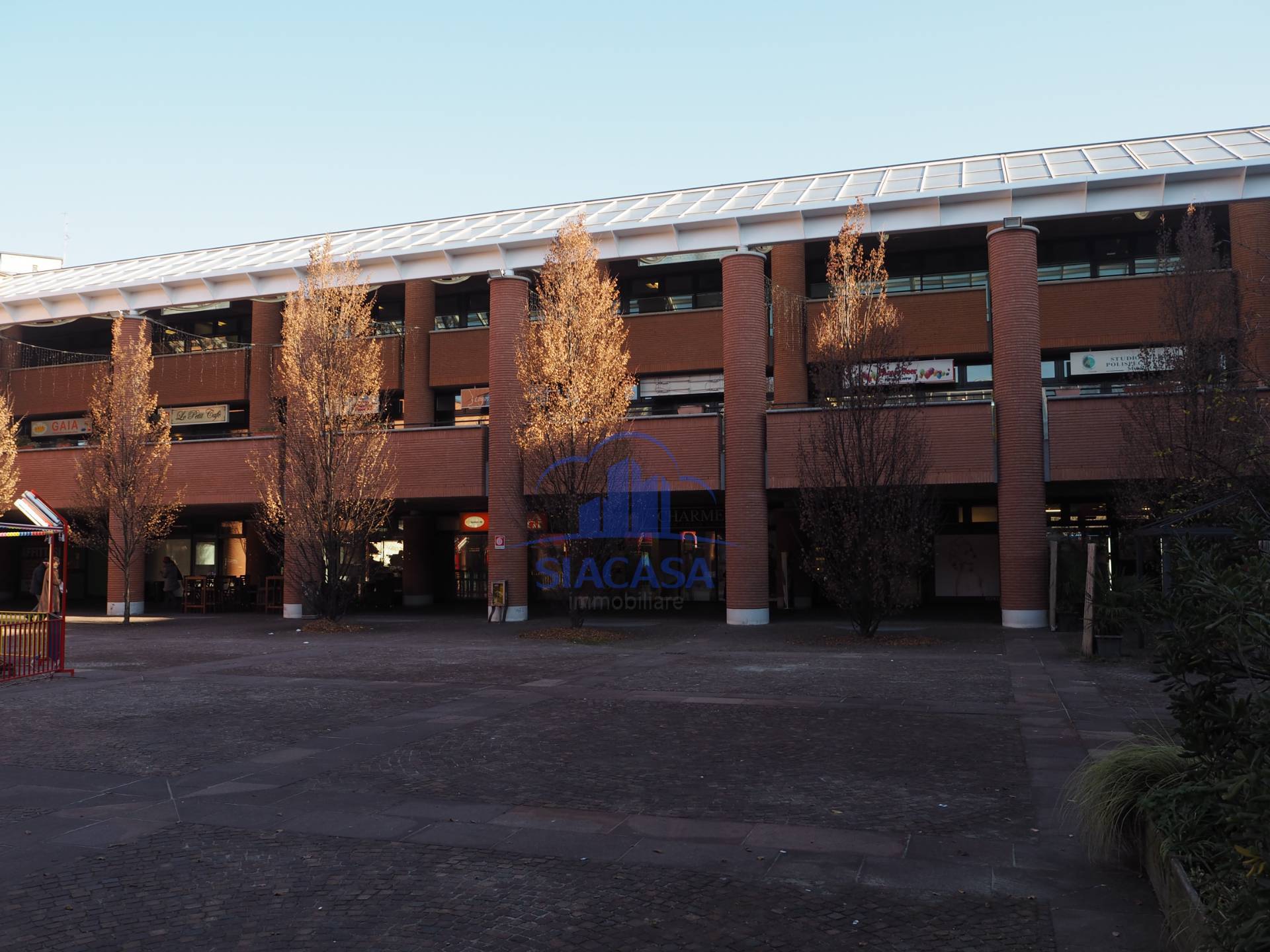 Box / posti auto in vendita a Vimercate