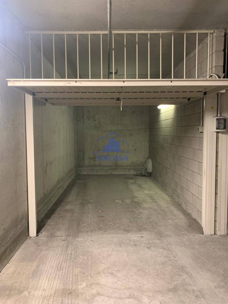 Box / posti auto in vendita a Vimercate