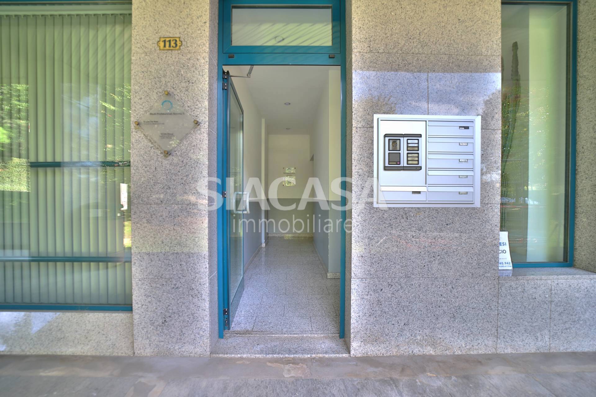 Uffici in vendita a Merate