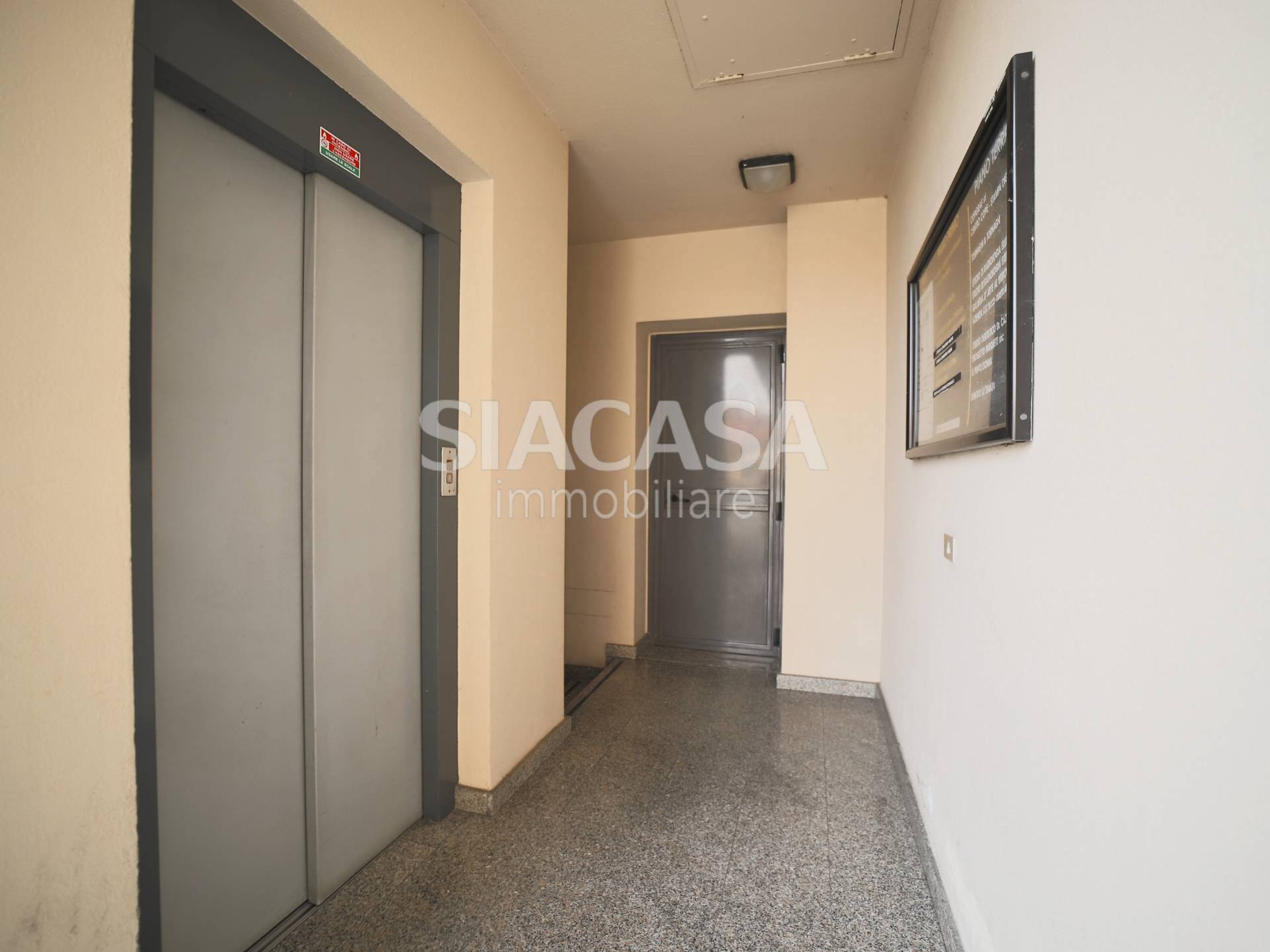 Uffici in vendita a Cernusco Lombardone